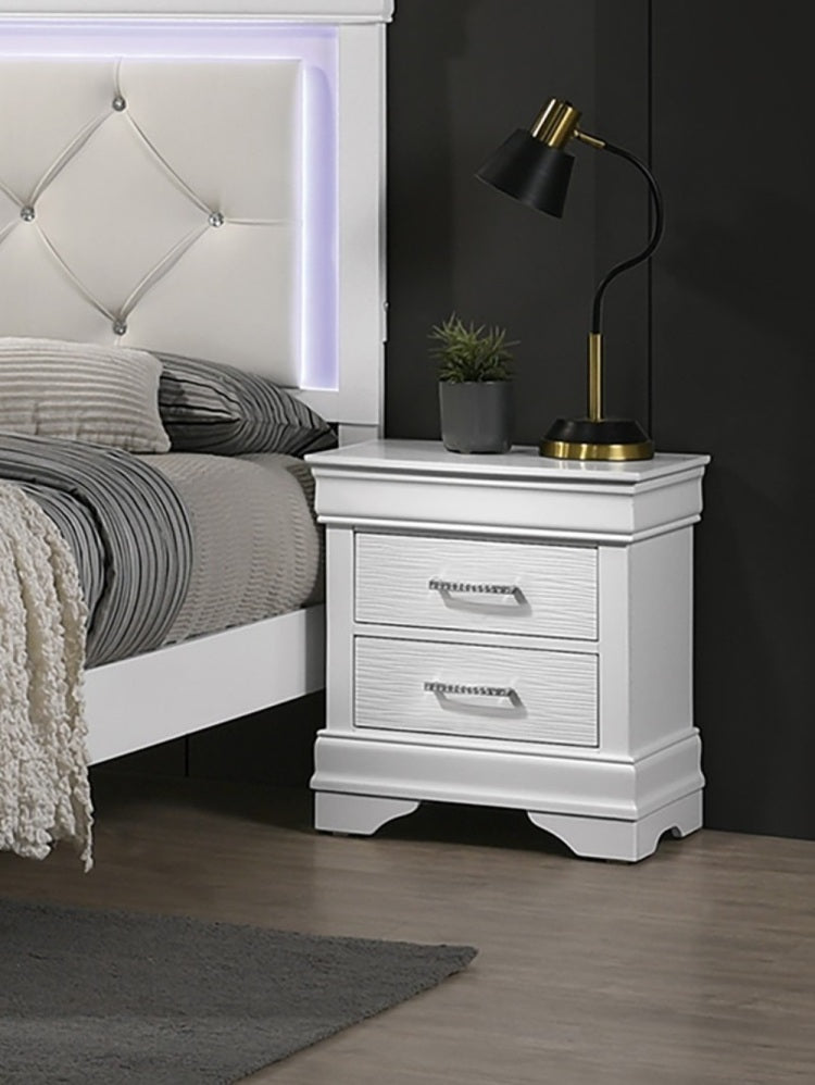Modern Sleek Bedside Table White 1Pc Nightstand Bedroom Furniture Accent Handles Spacious Drawers