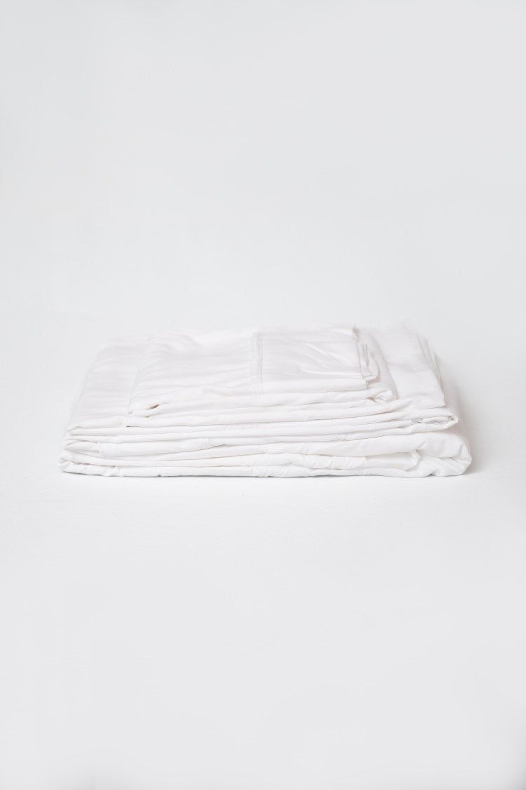 5 Piece White Microplush And Bamboo Split King Hypoallergenic Sheet Set