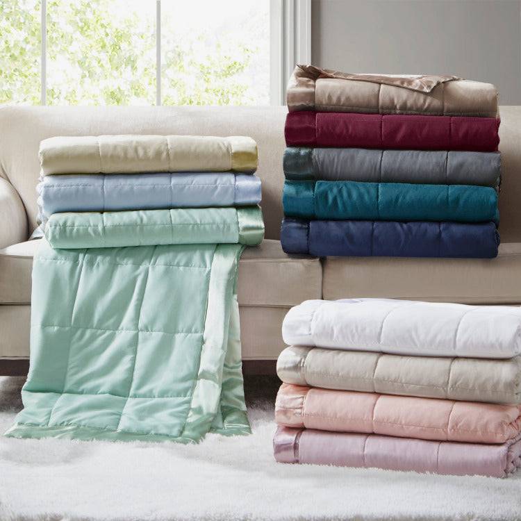 Lightweight Down Alternative Blanket With Satin Trim Burgundy King