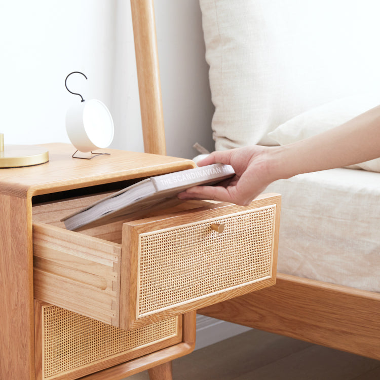 Pure Solid Wood Bedside Cabinet Modern Simple Nightstands North America Oak Bedside Cabinet Nordic Bedroom Solid Oak Storage Cabinet 0.4M