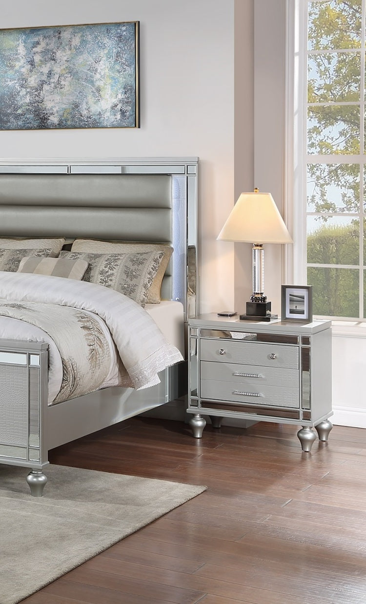 Classic Luxury Look Silver 1Pc Nightstand Wooden Bedside Table Drawers W Mirror Glass Panel Bedroom Furniture