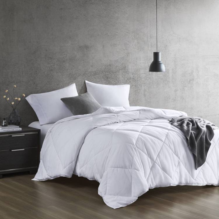 Oversized Down Alternative Comforter White King Cal King