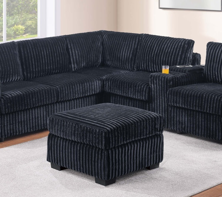 Contemporary Style L Shaped 4Pc Sectional Set Usb Cup Holder Loveseat Cushion Back Plastic Legs Cocktail Ottoman Square Arms Black Finish Primary Living Room
