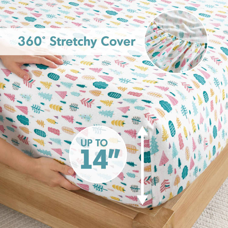 4 Pcs Queen Cotton Printed Sheet Set White Holiday Trees
