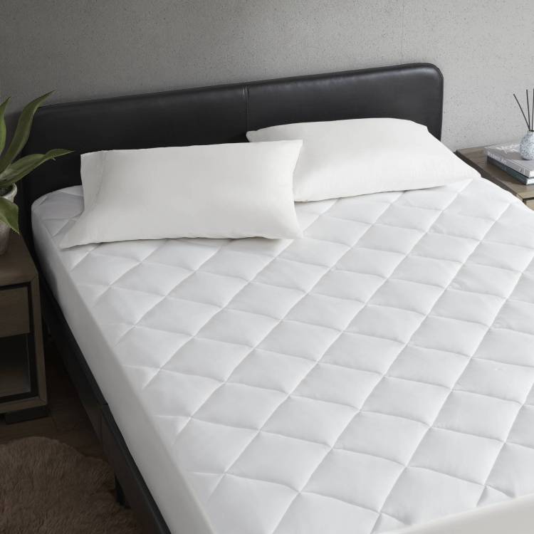 Overfilled Deep Pocket Mattress Pad White Queen