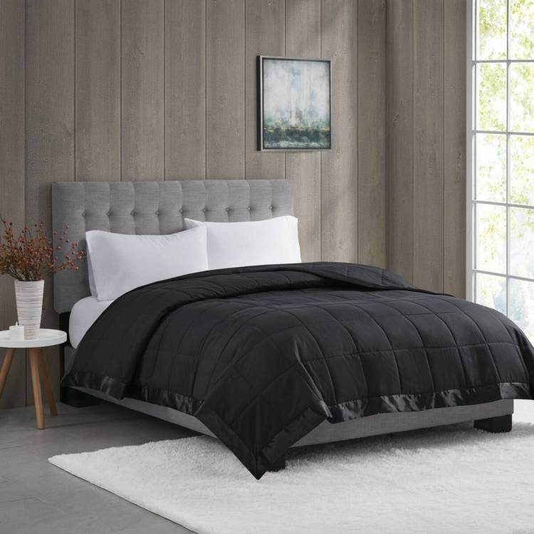 Lightweight Down Alternative Blanket With Satin Trim Black Full Queen