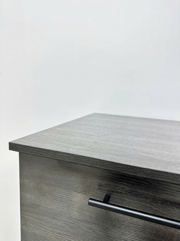 Robin Gentleman'S Chest In Gray