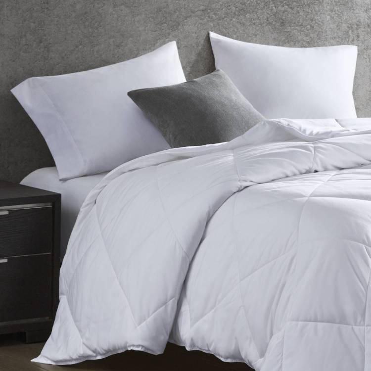 Oversized Down Alternative Comforter White King Cal King