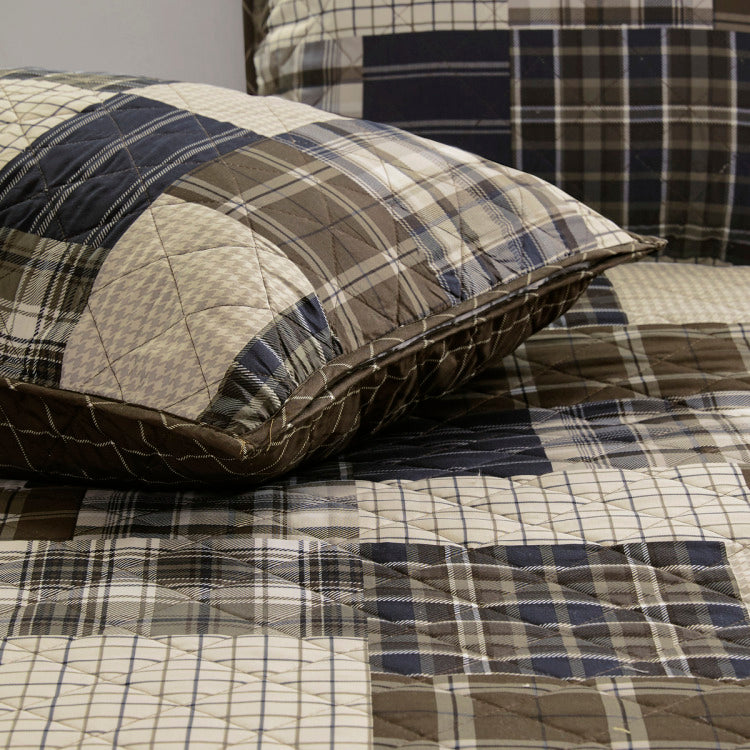 3 Piece Reversible Printed Quilt Set Black Brown King Cal King
