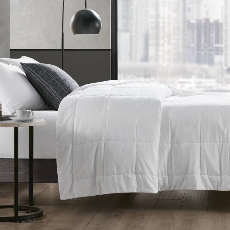 Down Alternative Blanket White Full Queen