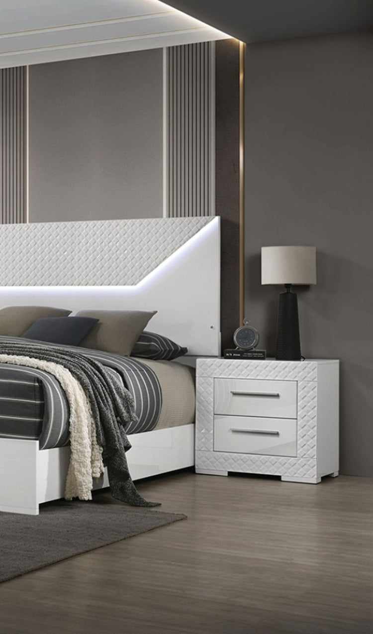 White High Gloss 1Pc Nightstand Metal Side Glide 2 Drawers Bedside Table Chrome Hardware Bedroom Furniture
