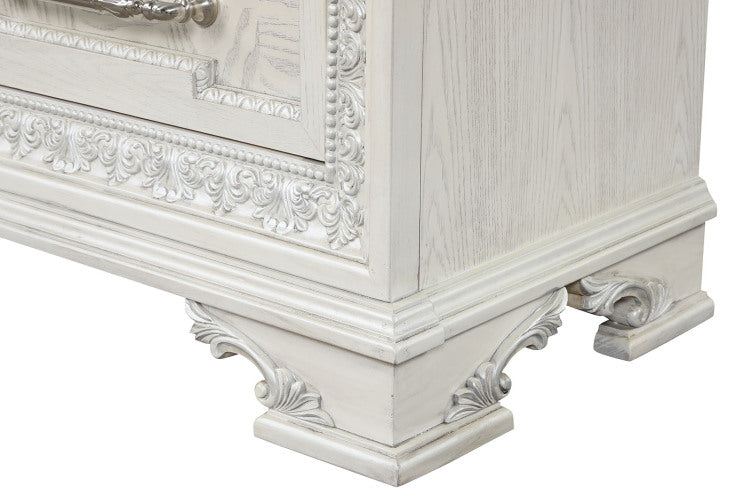 Traditional Style 1Pc Nightstand French And English Dovetail Drawers Ball Bearing Glide Usb Port Creamy White Finish Bedroom Furniture