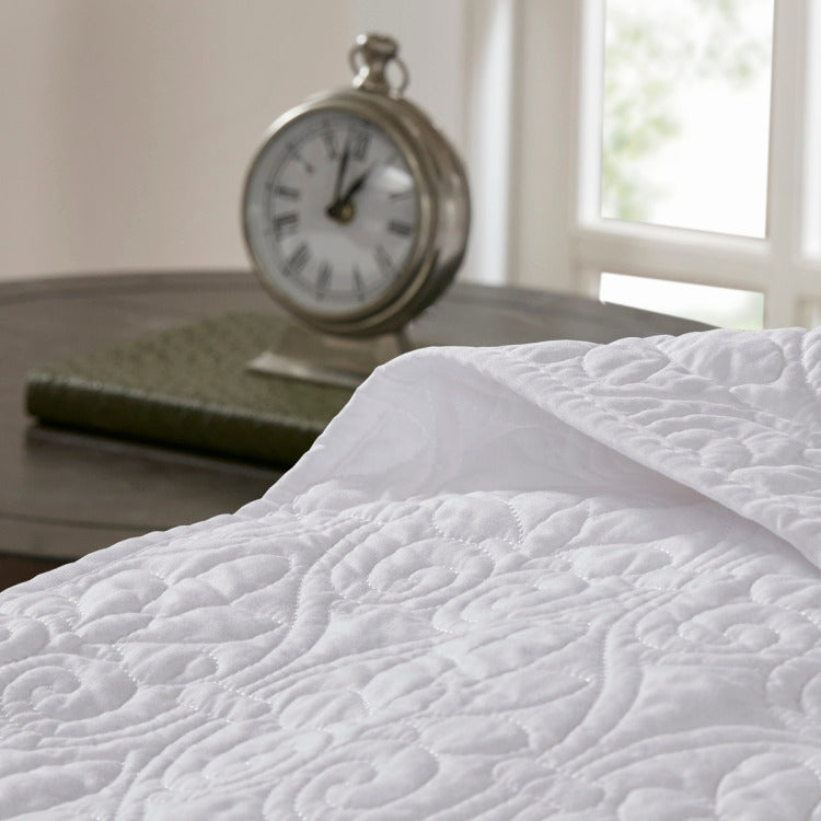 Reversible Bedspread Set White Queen