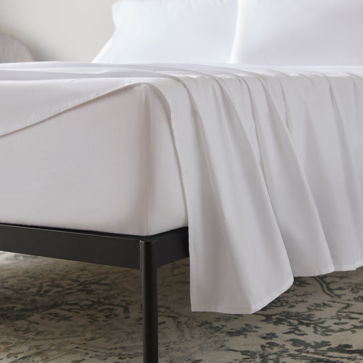 Weekender 200 Tc Cotton Sheet Set, Queen, White