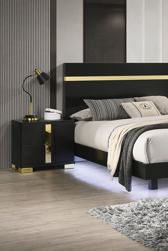 Attractive Beautiful Nightstand Bedroom Furniture Black And Gold Finish Bracketed Metal Legs 1Pc Bedside Table