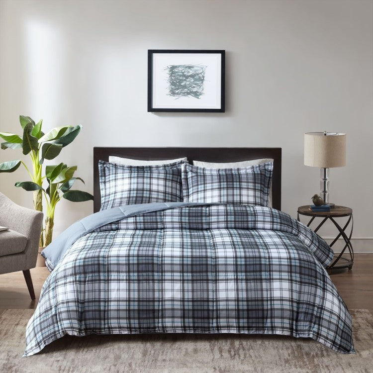 King Cal King 3M Scotchgard Down Alternative All Season Comforter Set