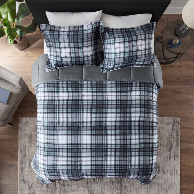 King Cal King 3M Scotchgard Down Alternative All Season Comforter Set
