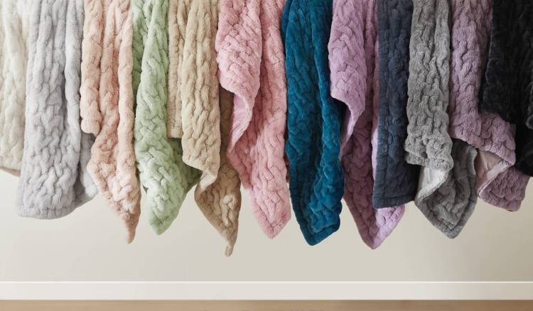 1 Pc 50X60" Fur Throw Pink