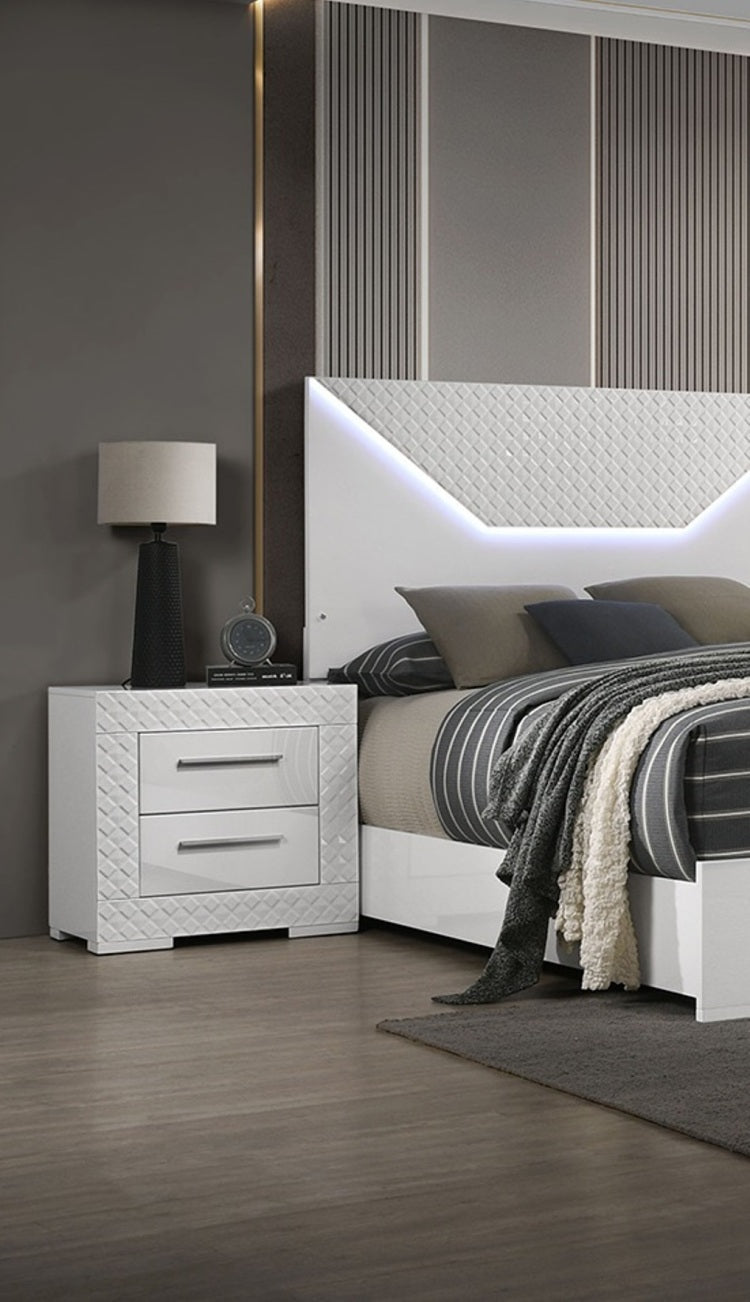 White High Gloss 1Pc Nightstand Metal Side Glide 2 Drawers Bedside Table Chrome Hardware Bedroom Furniture