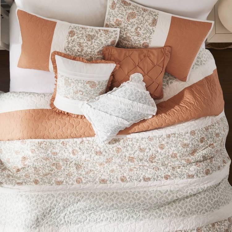 6 Piece Cotton Percale Quilt Set With Throw Pillows Coral Full Queen