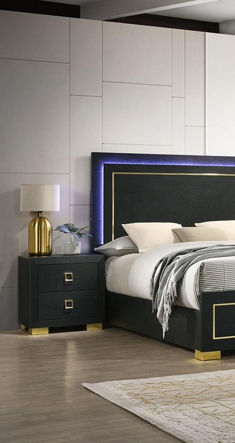 Gorgeous Black 1Pc Nightstand Square Pull Handle Metal Legs Bedside Table Bedroom Furniture